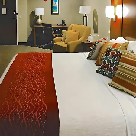 Comfort Inn, Erie - Near Presque Isle-2