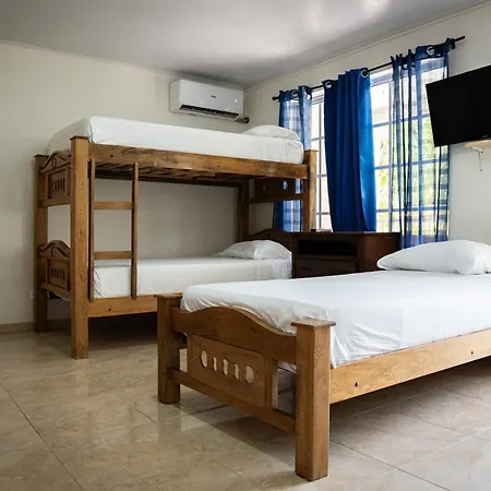 Rocky Cay Lodging-2