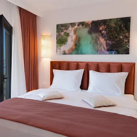 Hotel Luxe-2