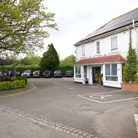 The Gatwick White House Hotel-3