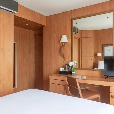 Best Western Ronceray Opera-2