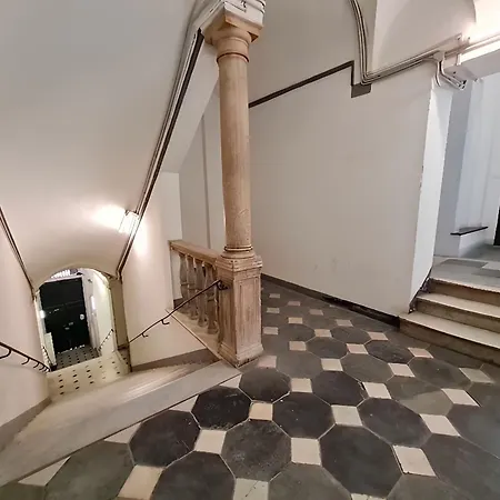 Genova Porto Antico Boutique Rooms-3