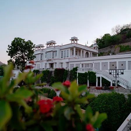 Hotel Merwara Estate- A Luxury Heritage Resort-2