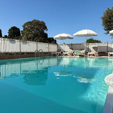 Kairos Tropea Luxury Rooms & Pool-3
