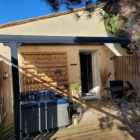 15' Cité de Carcassonne, chambre au calme, petit-déjeuner et jacuzzi en supplément-2