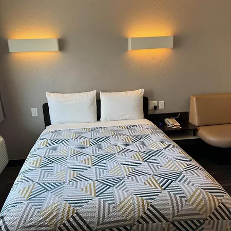 Motel 6-Las Vegas, NV - Tropicana-2