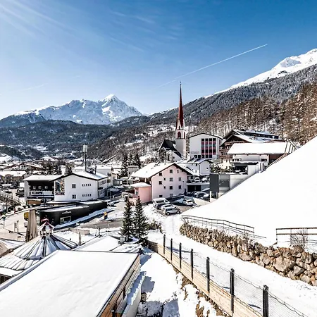 Hotel Alpina Soelden - Adults Only-3