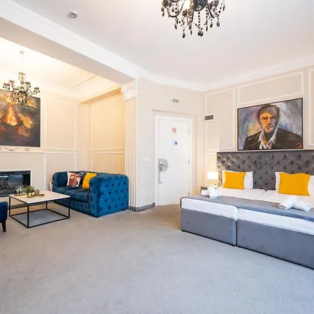Kings Palace Suites-2