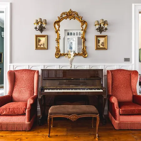 Victoria Mansion A Luxurious Neoclassical Experience-2