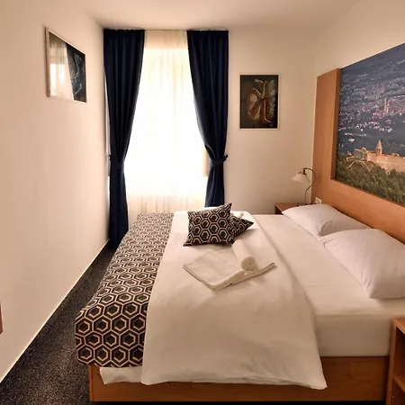 Hotel Orient Zagreb-3