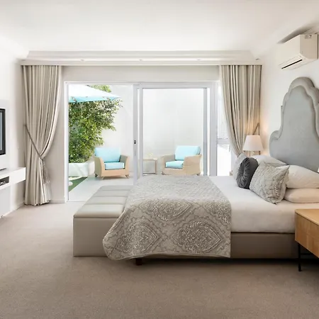 The Clarendon - Bantry Bay-3