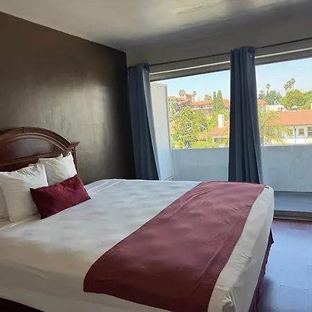 Holiday Lodge-2