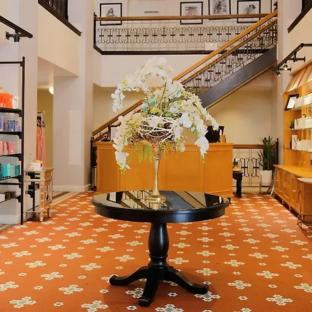 The Oxford Hotel-3