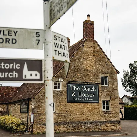 The Coach And Horses-3