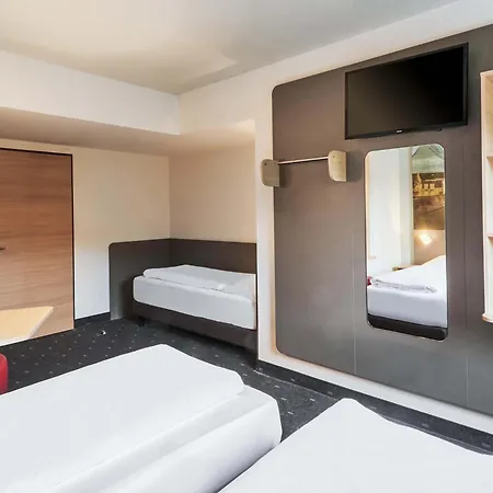 B&B Hotel Wuerzburg-City-3