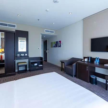 Premier Inn Doha Airport-2