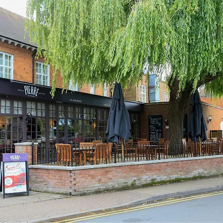 Swan'S Nest Hotel-3