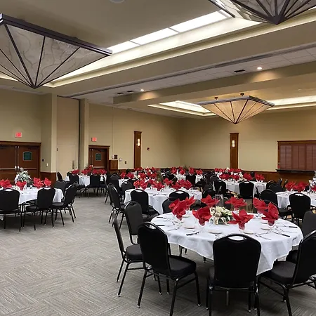 Wyndham Visalia-2