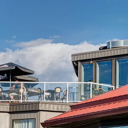 Ramada By Wyndham Kamloops-3