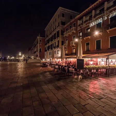 Hotel Savoia E Jolanda, Worldhotels Elite-3