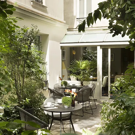 Hotel A La Villa Des Artistes-3