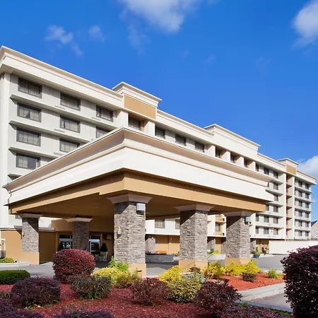 Holiday Inn Niagara Falls State Park Entry By Ihg-2