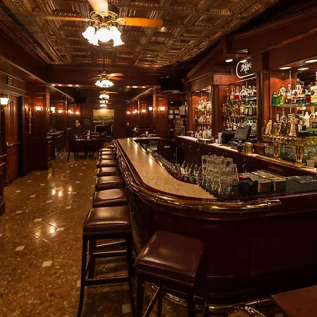 The Hotel Captain Cook-2
