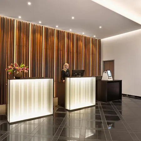 H+ Hotel Bremen-3