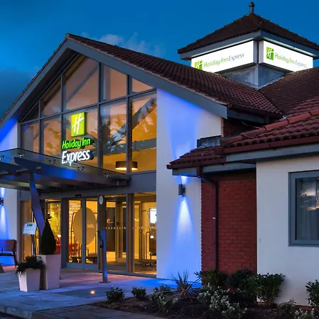 Holiday Inn Express Portsmouth - North By Ihg-3