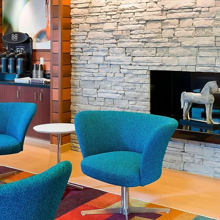 Fairfield Inn & Suites Lexington Keeneland Airport-3