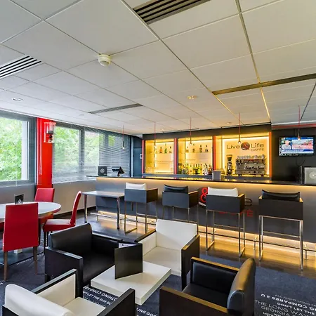 Novotel Tours Centre Gare-3