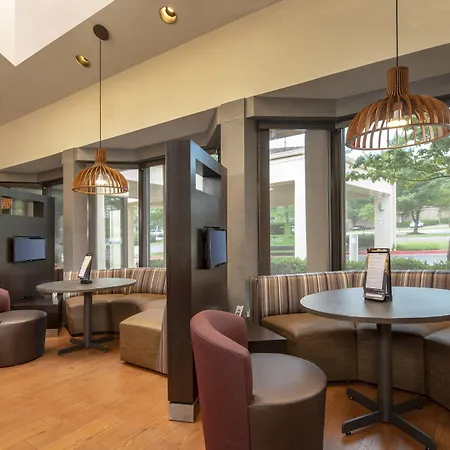 Courtyard By Marriott Rockville-2