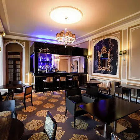 Ringwood Hall Hotel & Spa, Best Western Signature Collection-2