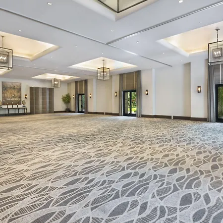 Luxe Sunset Boulevard Hotel-2