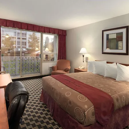 Travelodge By Wyndham Nanaimo-2