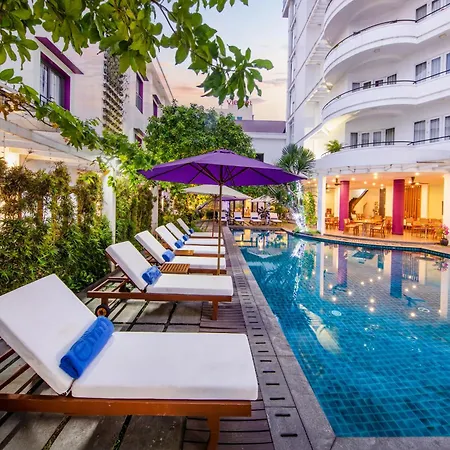 Emm Hotel Hue-3