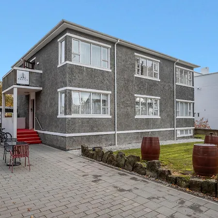 Freyja Guesthouse & Suites-2