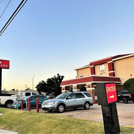 Ramada By Wyndham Oklahoma City Airport North-2