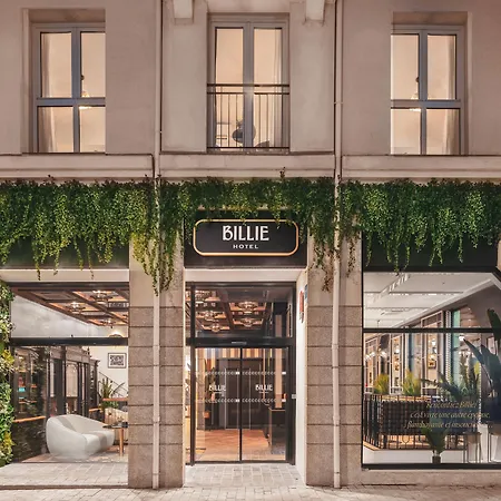 Billie Hotel-3