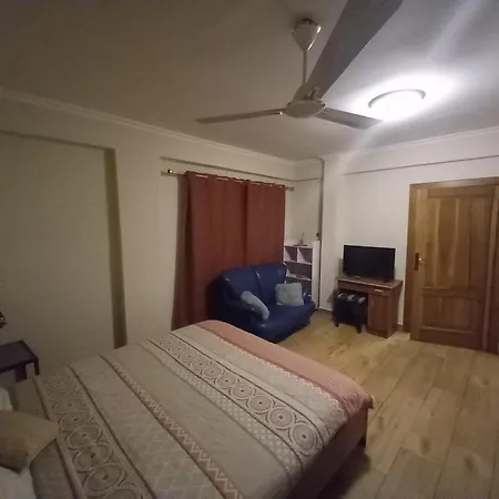 La Guest House-3