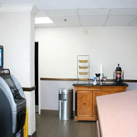 Microtel Inn By Wyndham Atlanta Airport-2