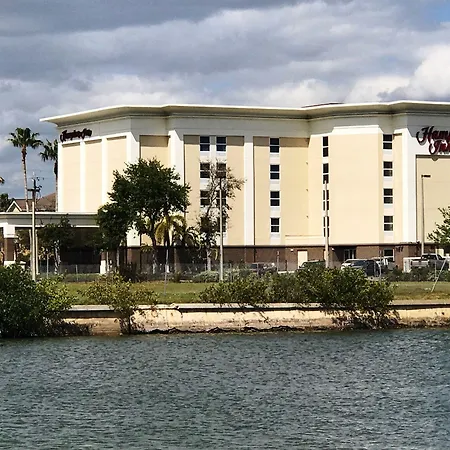 Hampton Inn Tampa-Rocky Point-2