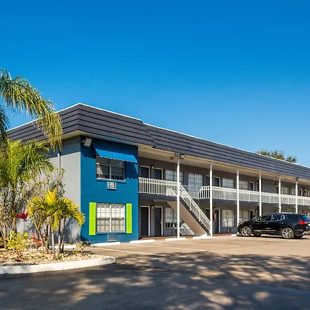 SureStay Hotel by Best Western Sarasota Lido Beach-3