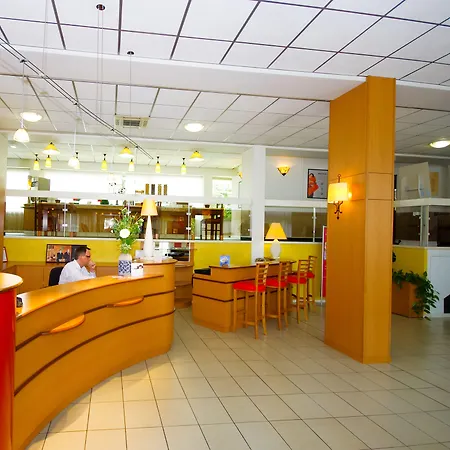 Ibis Grenoble Gare-2