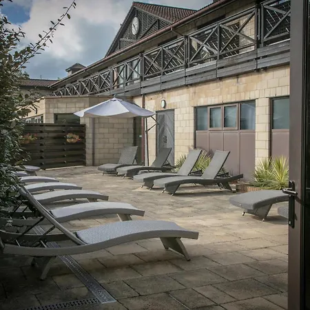 Hampshire Court Hotel & Spa-2