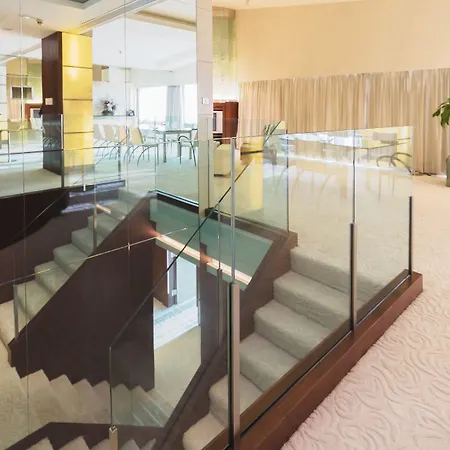 Regal Airport Hotel-3