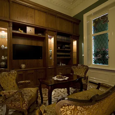 Boutique Hotel Victoria Budapest-2