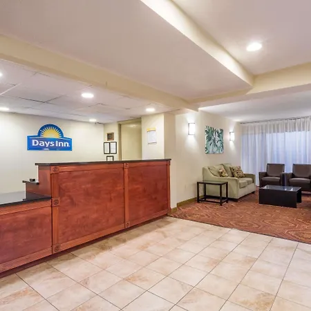 Days Inn By Wyndham Charlottesville/University Area-2
