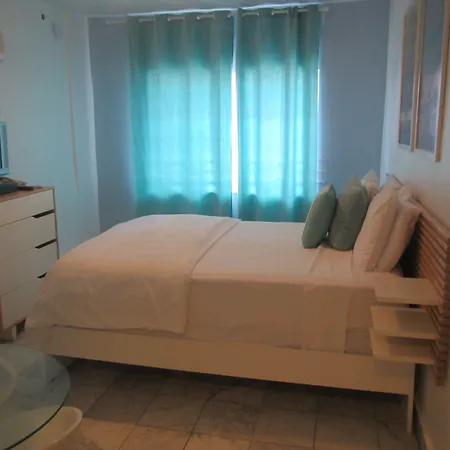 Royal Hotel South Beach-3