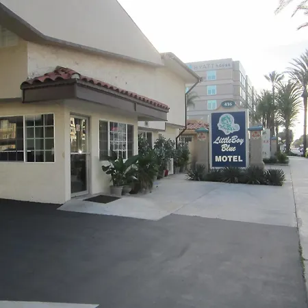 Little Boy Blue Motel-2